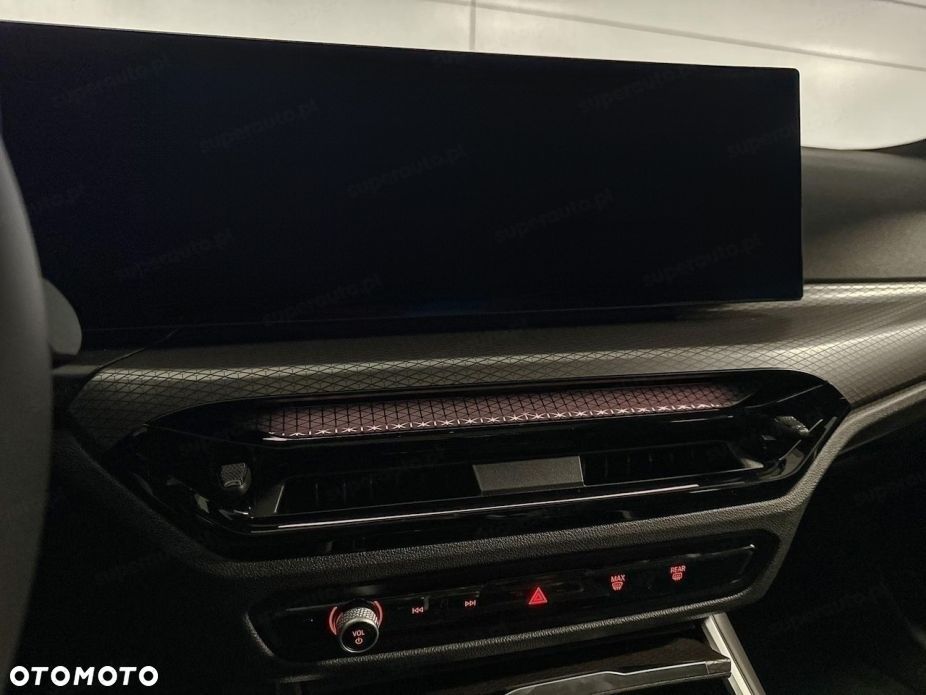 BMW Seria 3 320i xDrive M Sport sport - 10