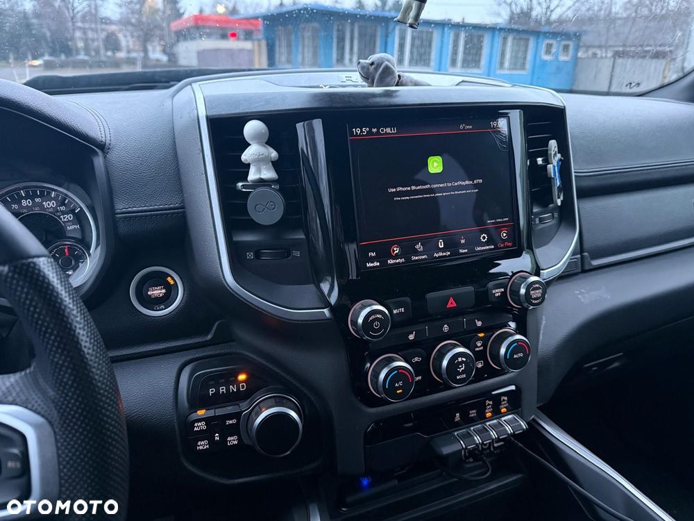 RAM 1500 - 10