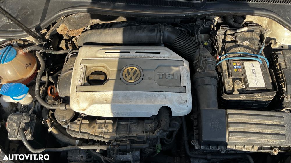 Volkswagen Golf 2.0 GTI DSG - 11