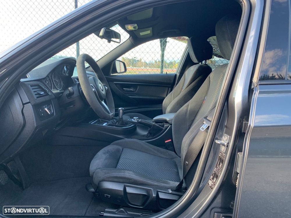 BMW 320 d Pack M - 10