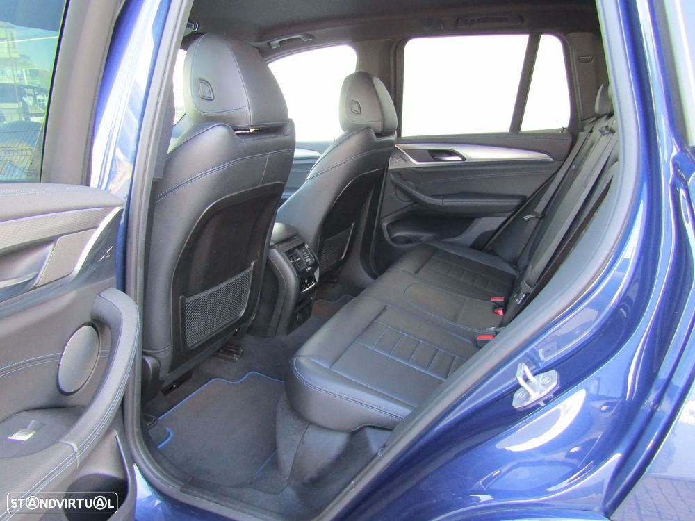 BMW X3 25 d xDrive Pack M - 27