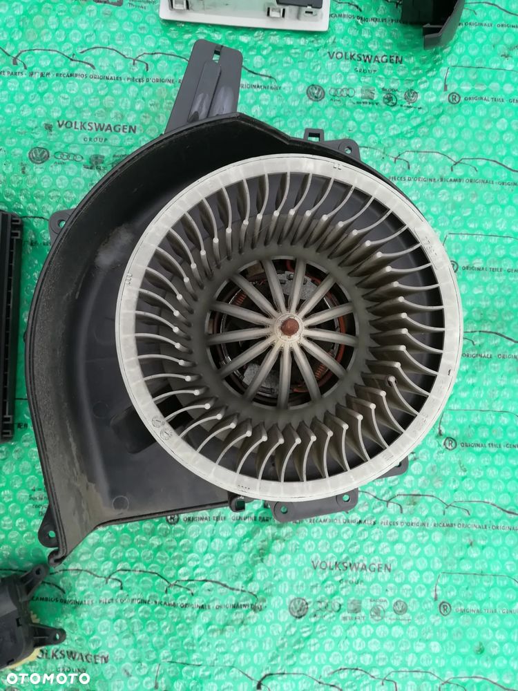 ELEKTRONIKA VOLKSWAGEN POLO 9N - 24