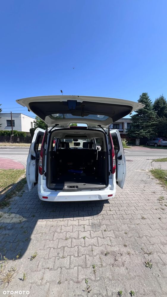 Ford Tourneo Connect Grand - 10