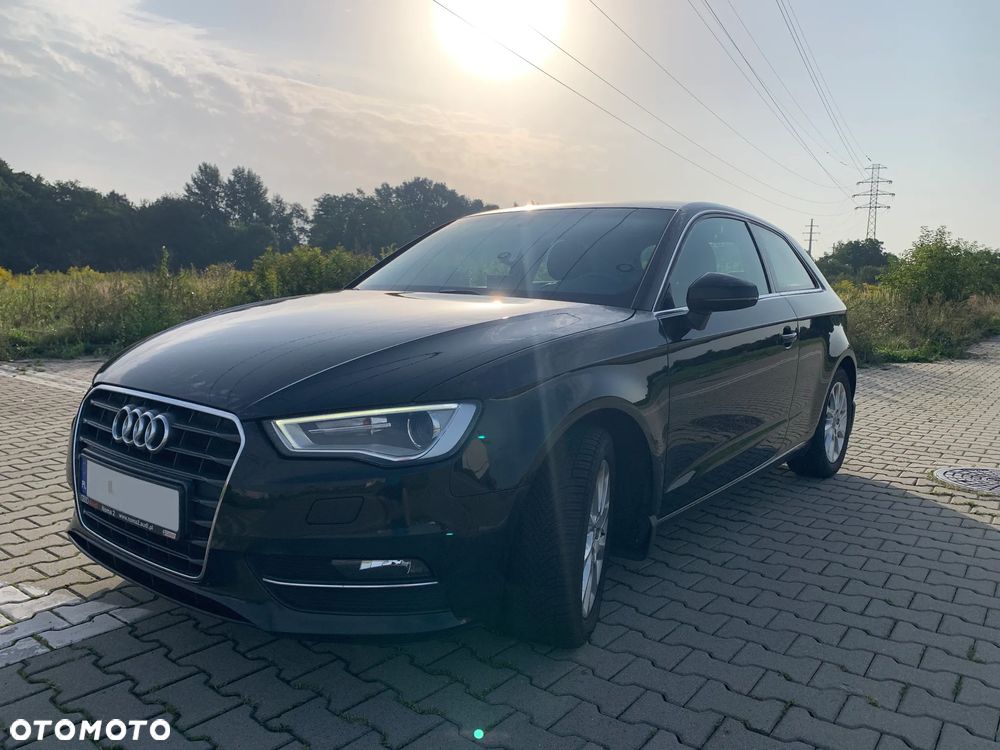 Audi A3 2.0 TDI Ambiente - 2