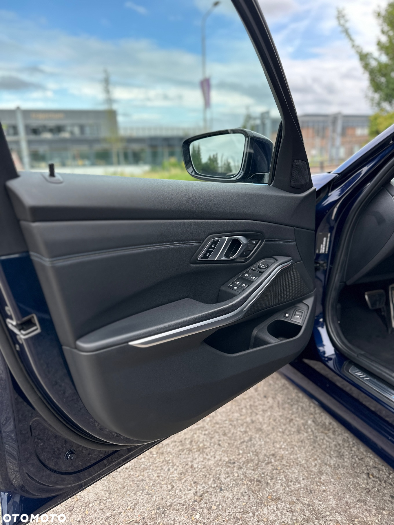 BMW Seria 3 330e Touring M Sport - 21