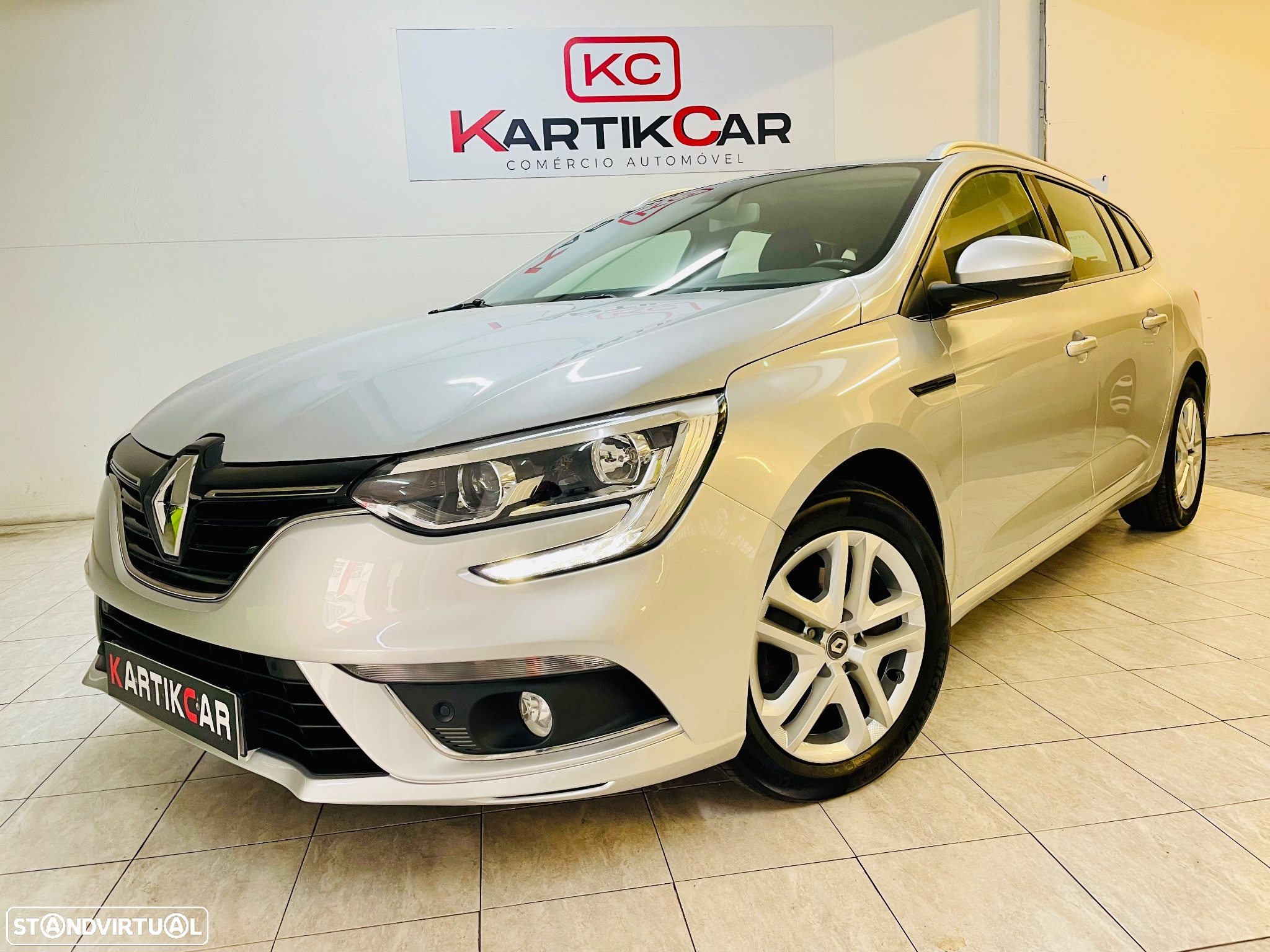 Renault Mégane Sport Tourer BLUE dCi 115 INTENS - 2