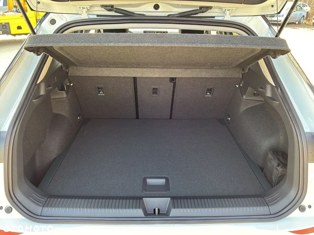 Volkswagen T-Roc - 33