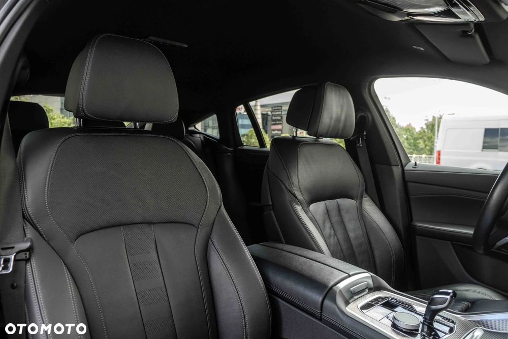 BMW X6 - 18