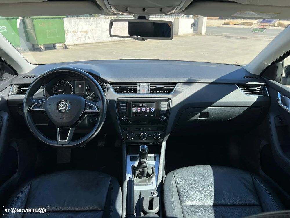 Skoda Octavia Break 1.6 TDI DPF Elegance - 9