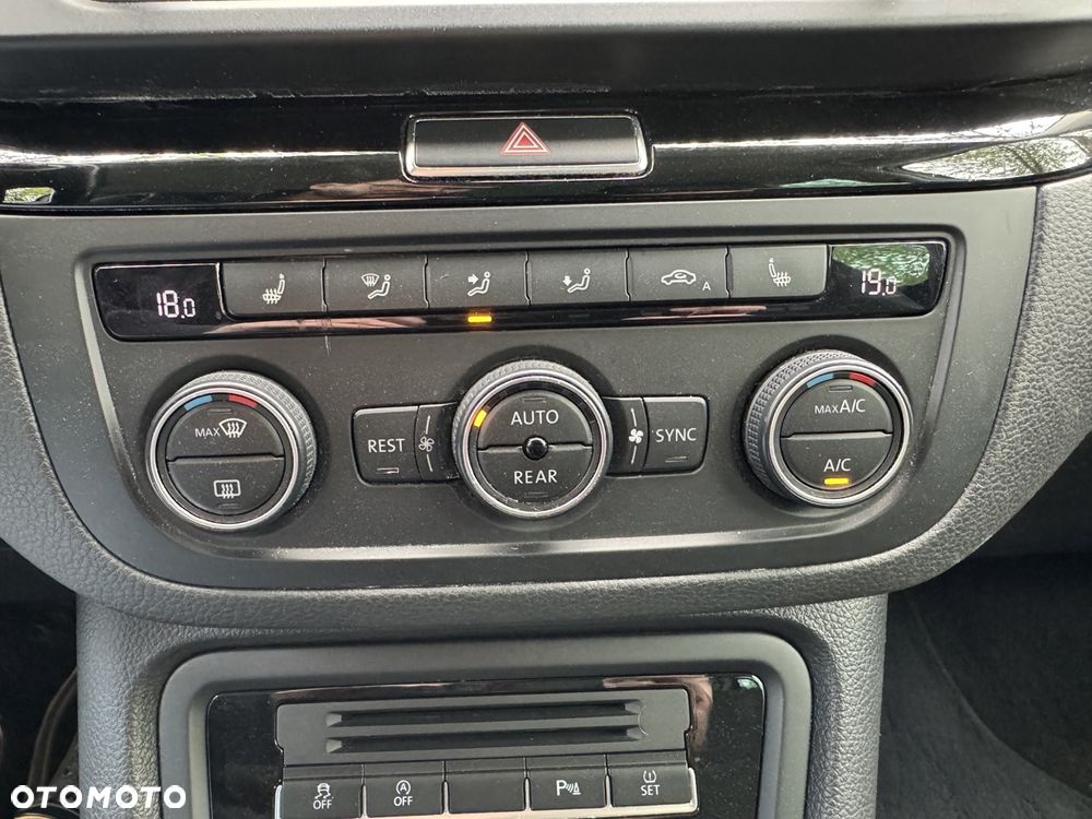 Volkswagen Sharan 2.0 TDI BMT Highline - 35
