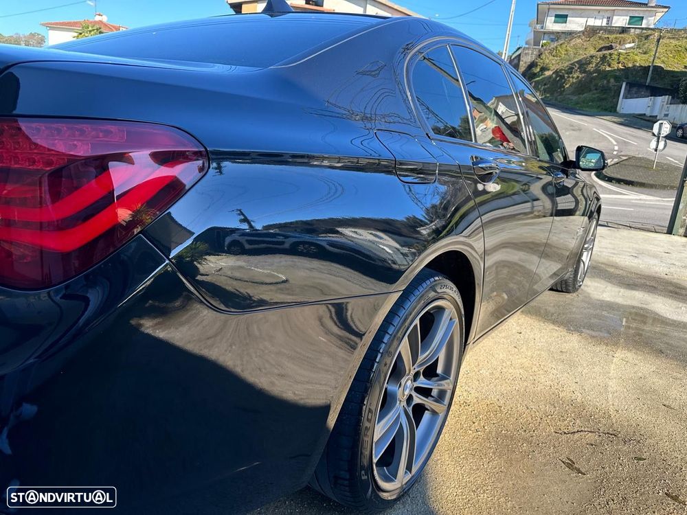 BMW 750 d xDrive Pack M - 33