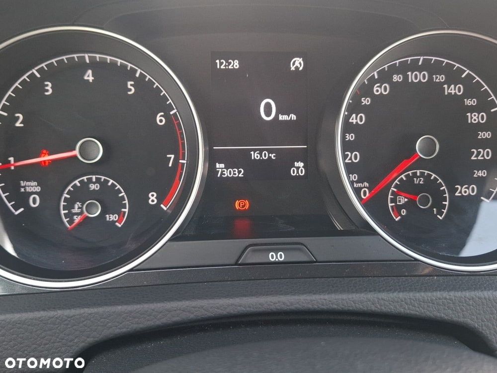 Volkswagen Golf 1.0 TSI BMT Trendline - 10