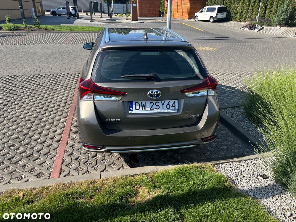 Toyota Auris Hybrid 135 Selection - 7