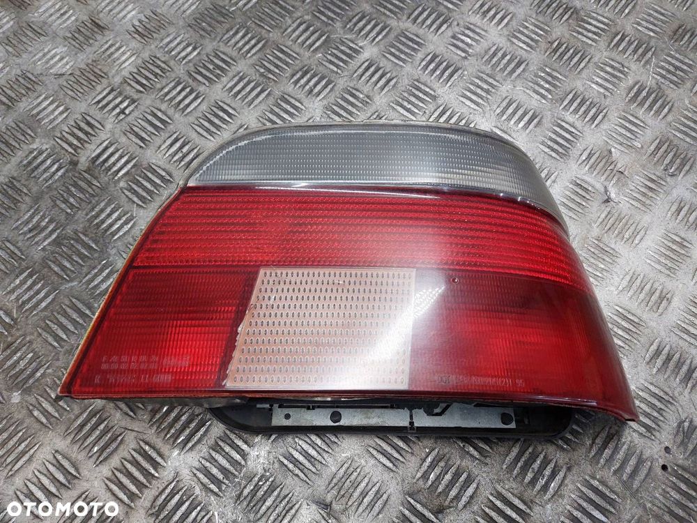 LAMPA PRAWY TYŁ BMW E39 SEDAN - 2