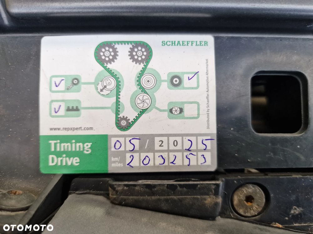 Opel Astra 1.7 CDTI DPF Design Edition - 28