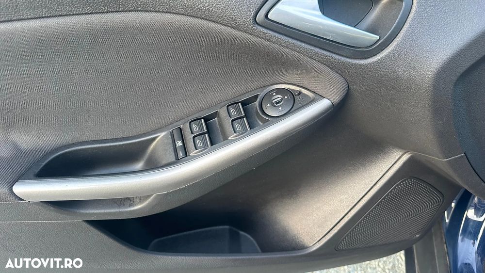 Ford Focus - 20