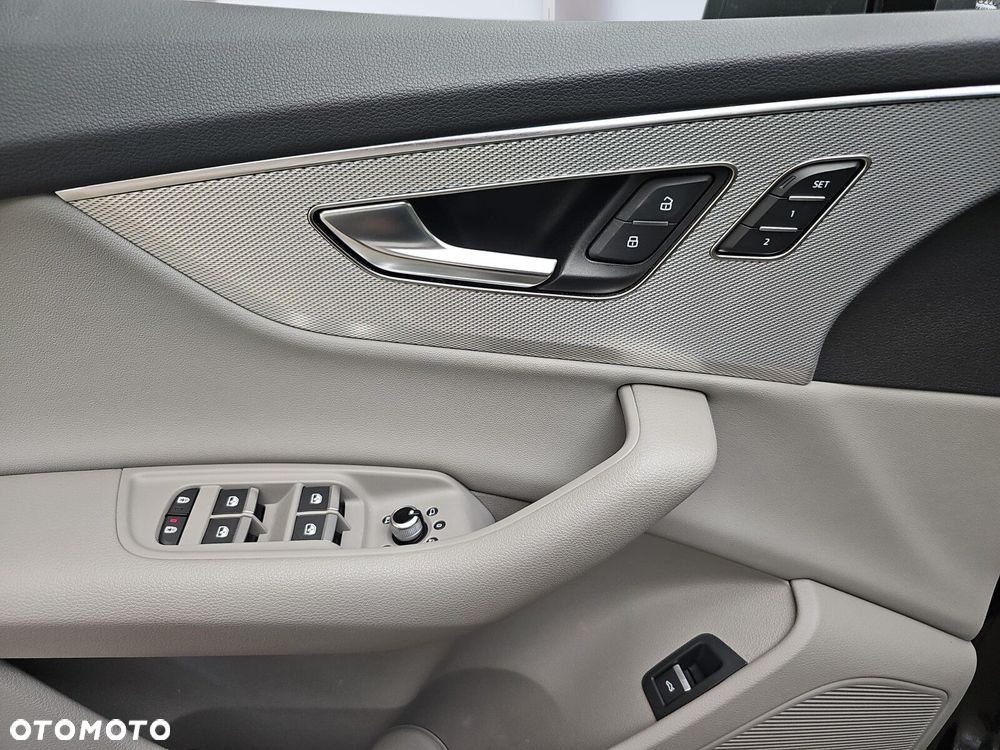 Audi Q7 50 TDI mHEV Quattro Tiptr - 17