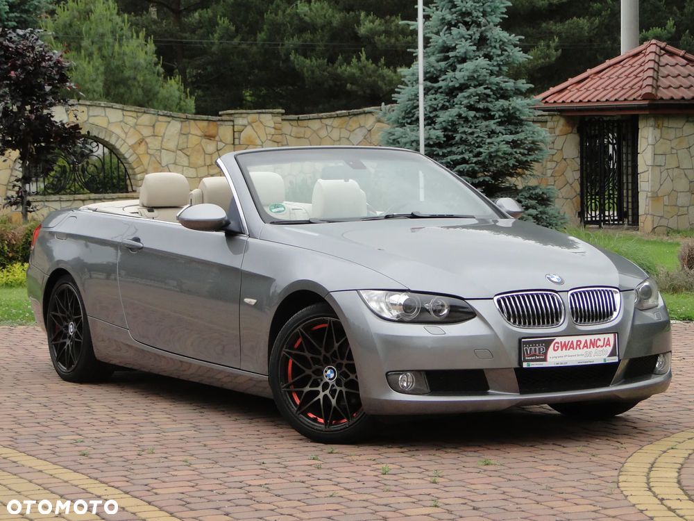 BMW Seria 3 320i - 32