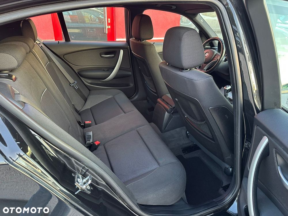 BMW Seria 1 116i - 20