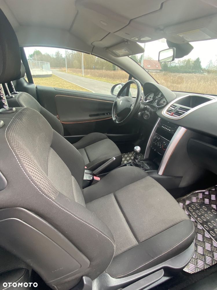 Peugeot 207 120 Sport - 11