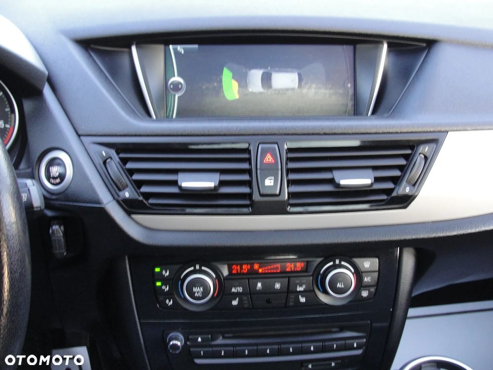 BMW X1 xDrive18d - 16