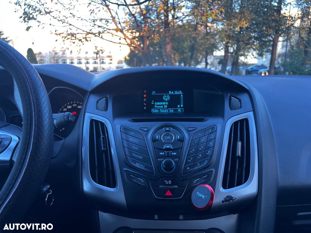 Ford Focus 1.6 Ti-VCT Powershift Titanium - 3