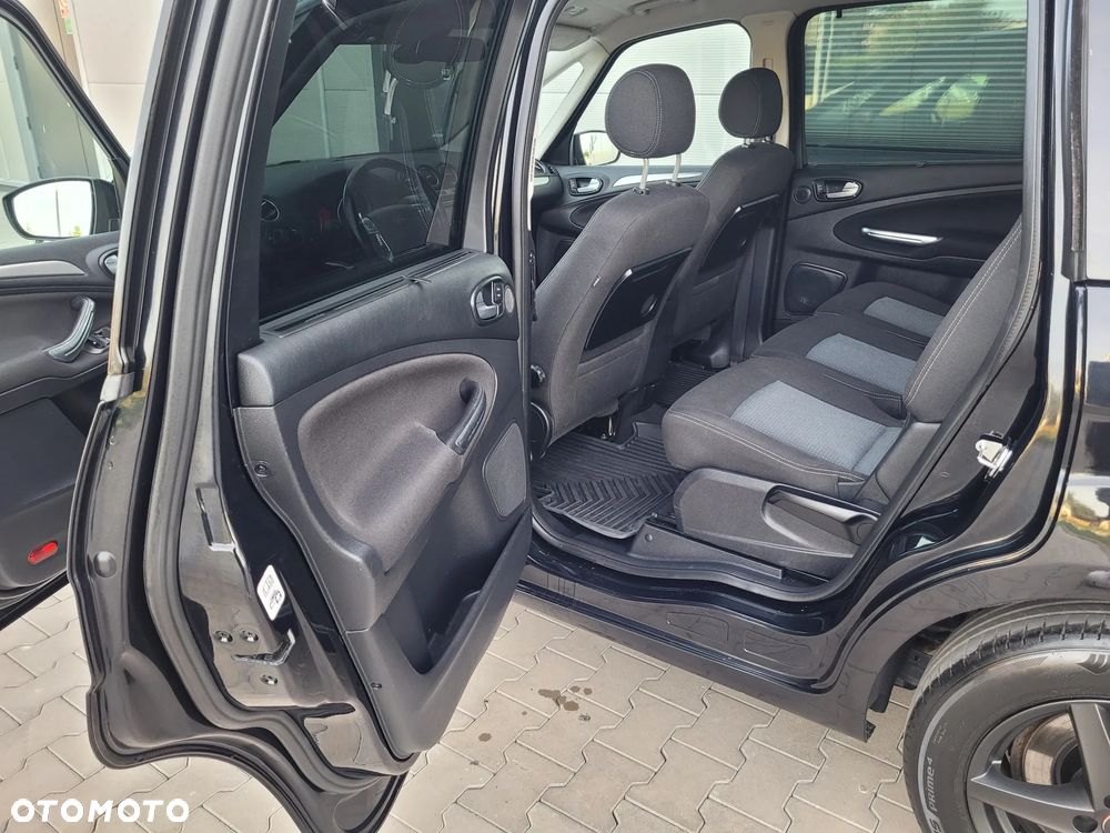 Ford Galaxy 2.0 TDCi DPF Business Edition - 14