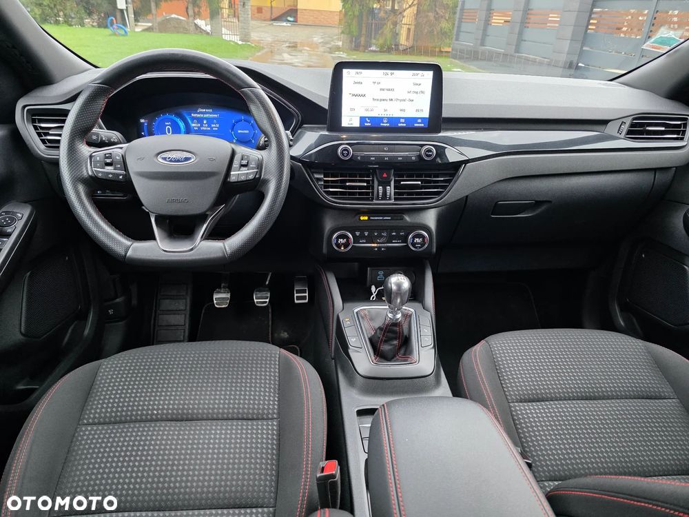 Ford Kuga 2.0 TDCi 2x4 ST-Line - 11