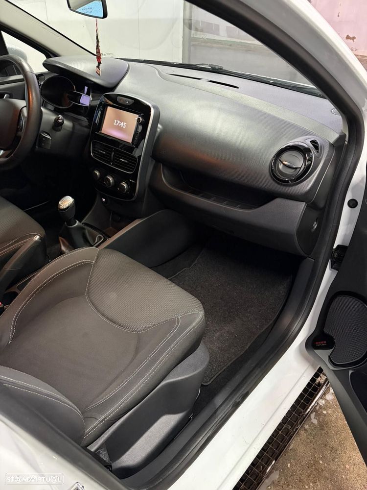 Renault Clio Sport Tourer dCi 90 Limited - 8
