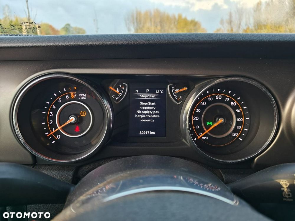 Jeep Wrangler - 24