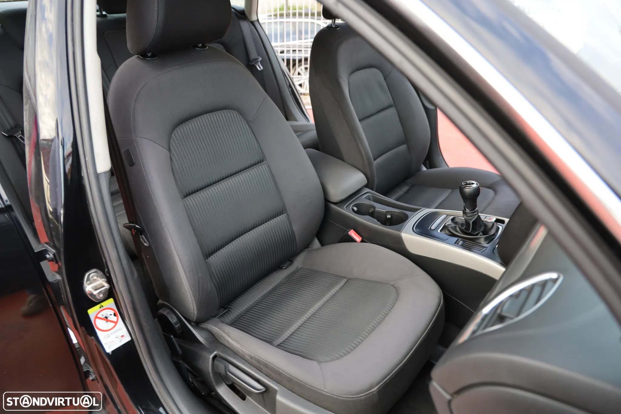 Audi A4 2.0 TDI exclusive - 12