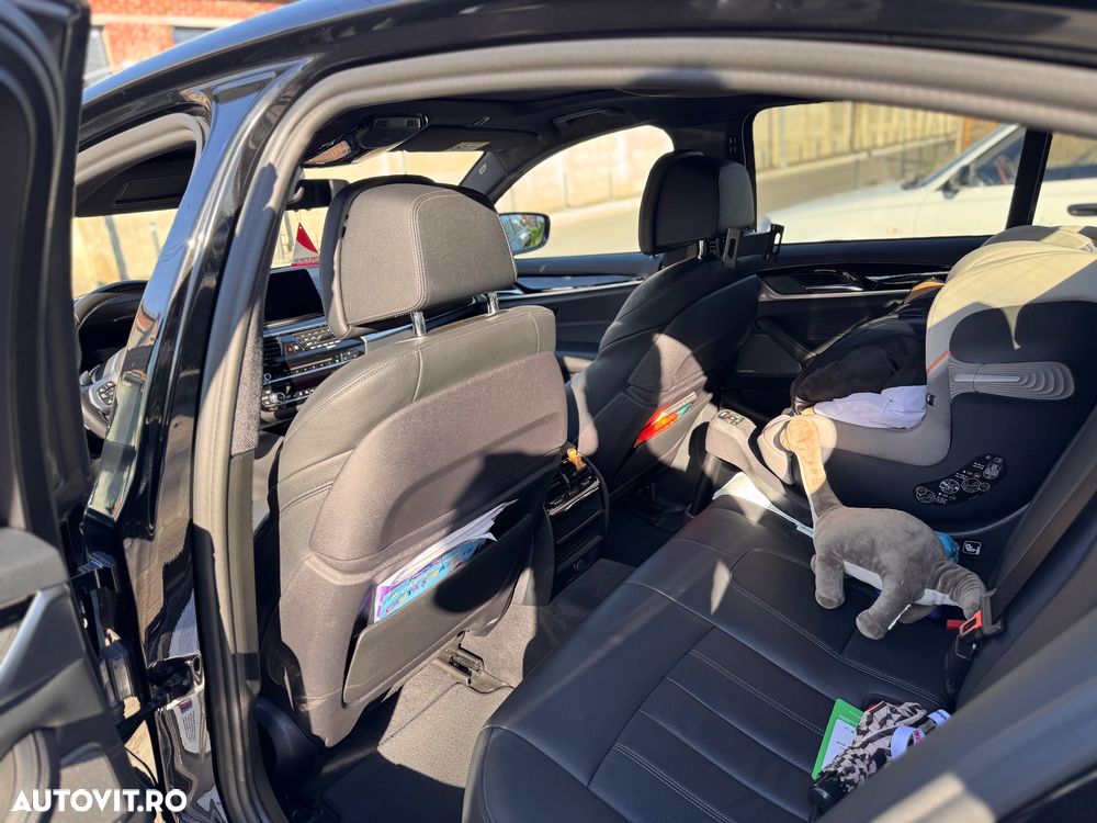 BMW Seria 5 530d xDrive Aut. Sport Line - 8