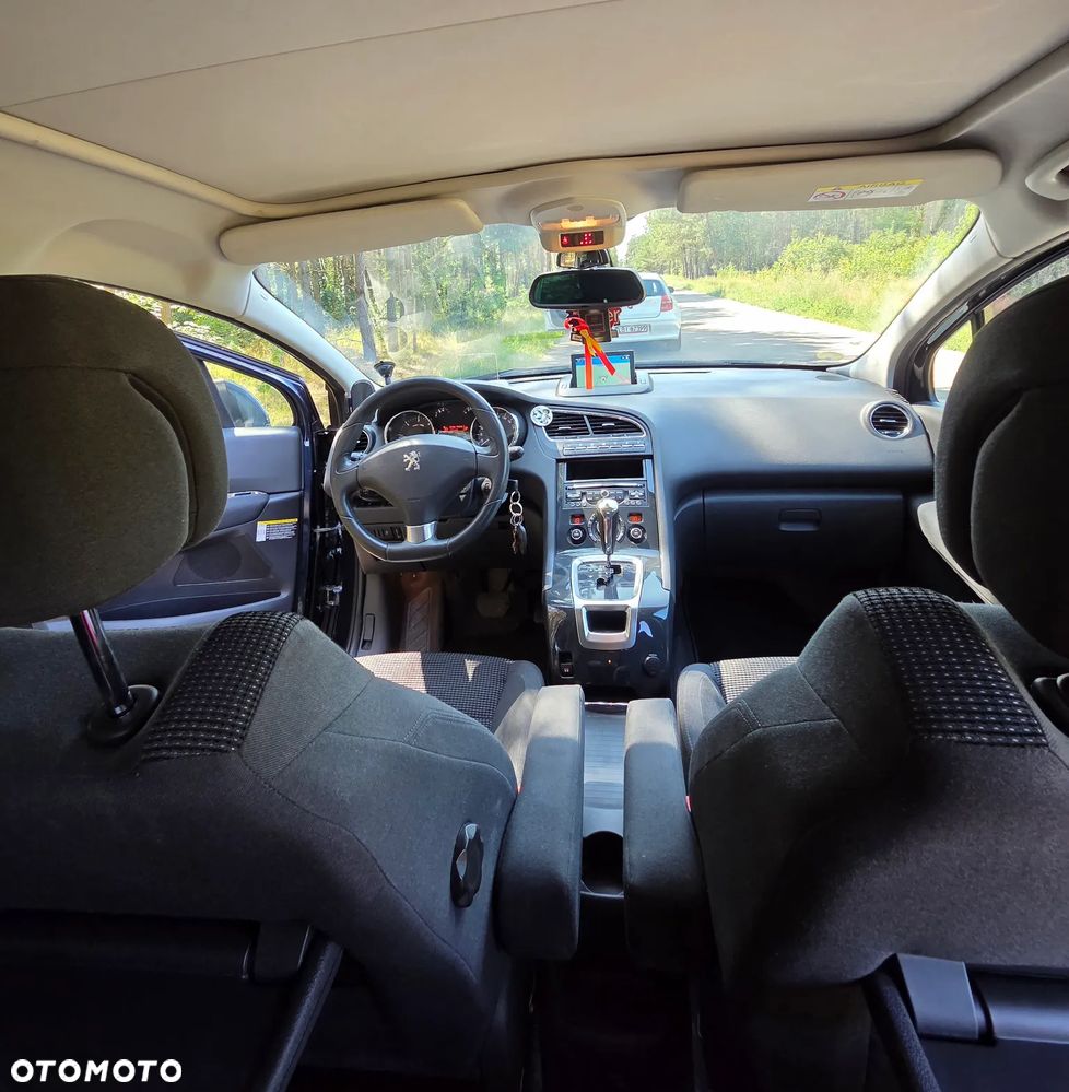 Peugeot 5008 2.0 HDi Allure 7os - 16
