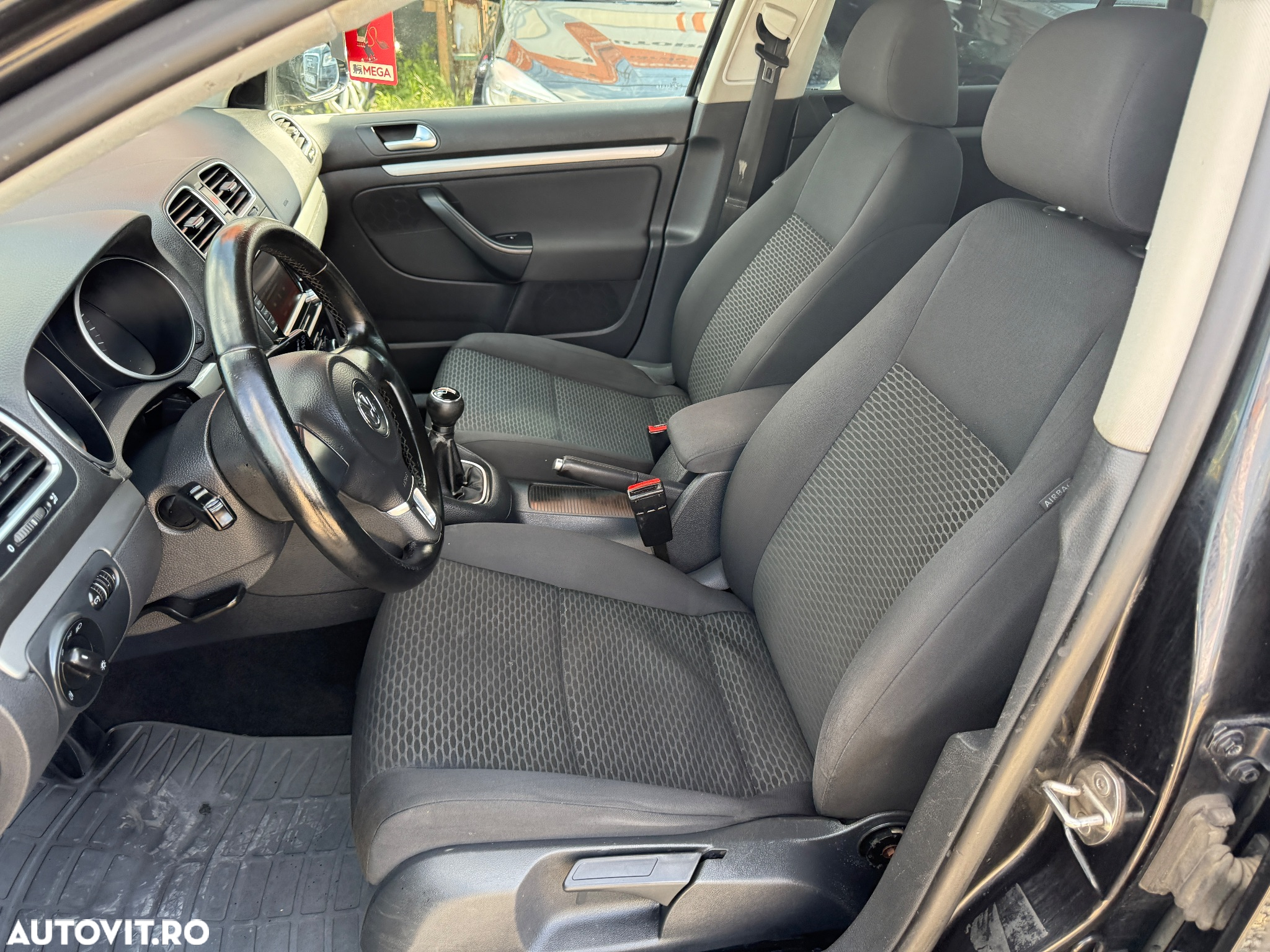 Volkswagen Golf Variant 1.6 TDI DPF Trendline - 4
