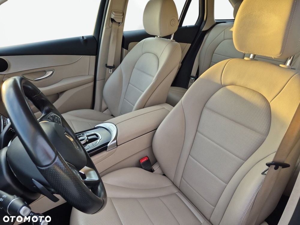 Mercedes-Benz GLC 220 d 4-Matic - 12