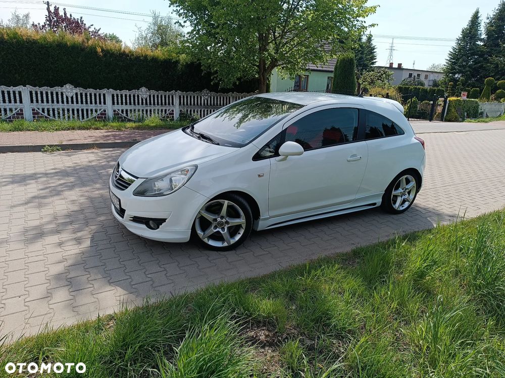 Opel Corsa 1.6 Turbo GSi - 1