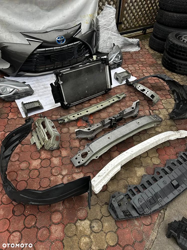 Przód Kompletny Zderzak Lampy Pas przedni Chłodnice Belka Błotniki Toyota Yaris III Lift 1.5 hybryda - 3