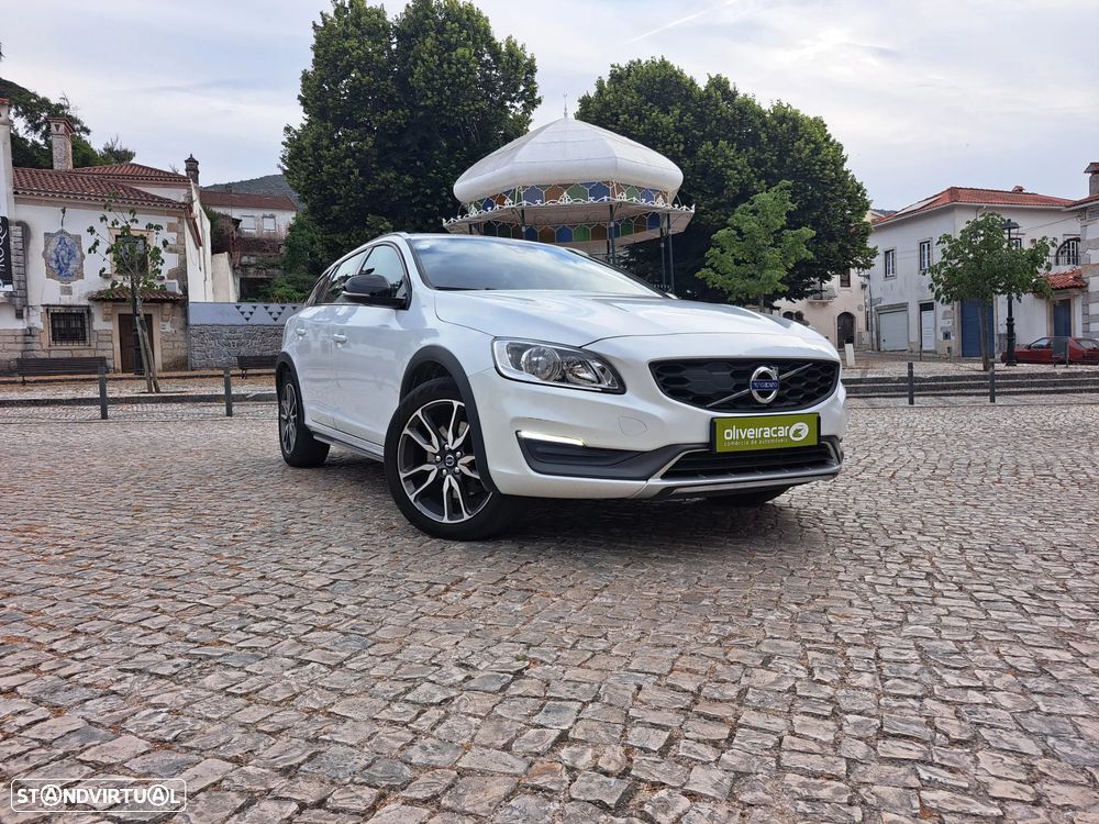 Volvo V60 Cross Country D4 Momentum - 10