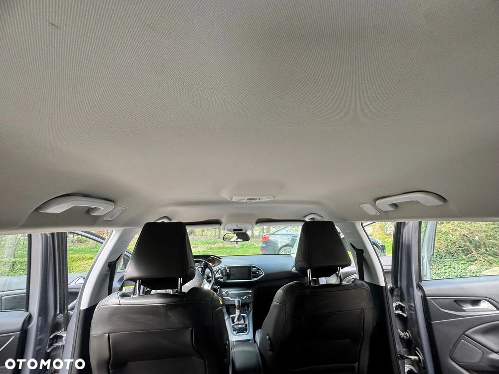 Peugeot 308 BlueHDi 150 Automatik Stop & Start Allure - 17