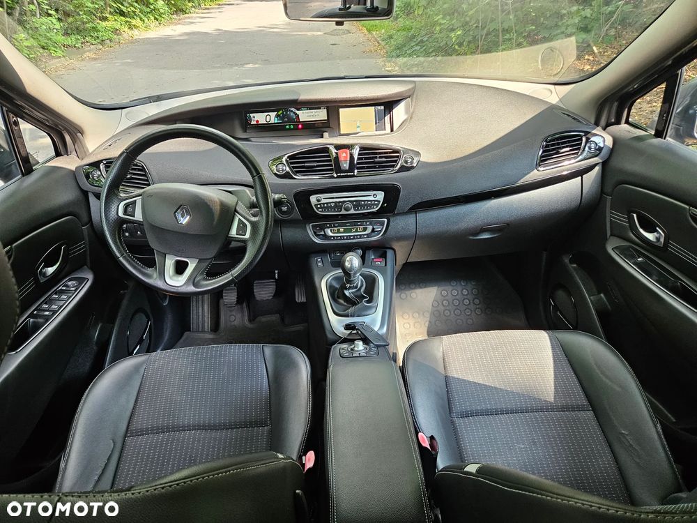 Renault Grand Scenic TCe 130 Bose Edition - 16