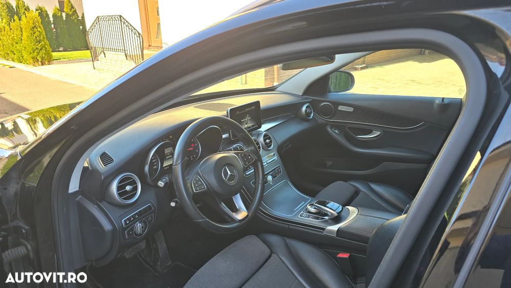 Mercedes-Benz C - 10