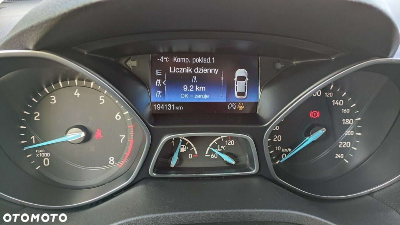 Ford Grand C-MAX - 33