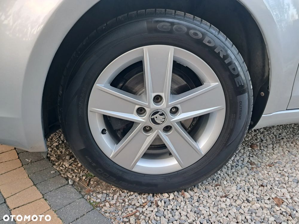 Skoda Octavia 1.6 TDI Active - 15