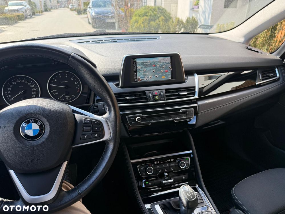 BMW Seria 2 218i Sport Line - 11