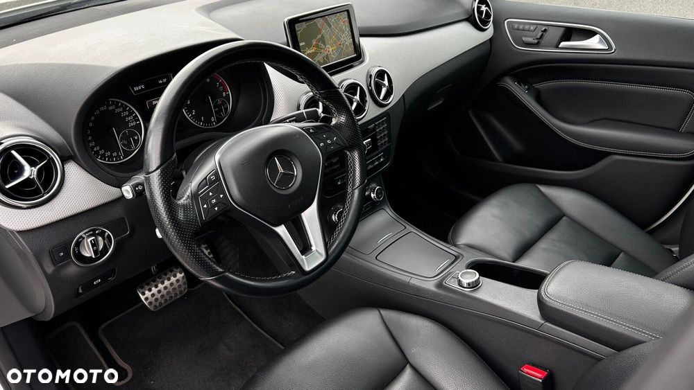 Mercedes-Benz Klasa B 220 4-Matic - 11