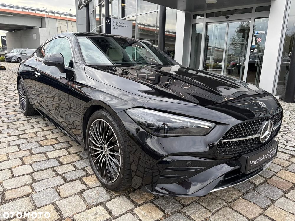 Mercedes-Benz CLE 300 4Matic 9G-TRONIC Edition AMG Line - 1