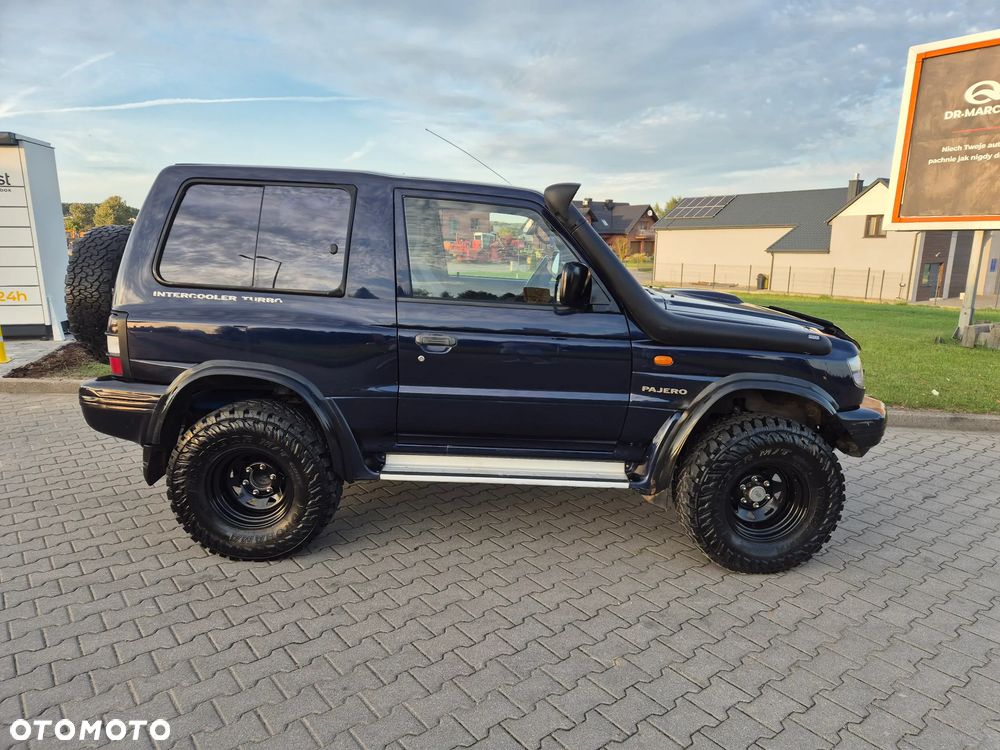 Mitsubishi Pajero - 3