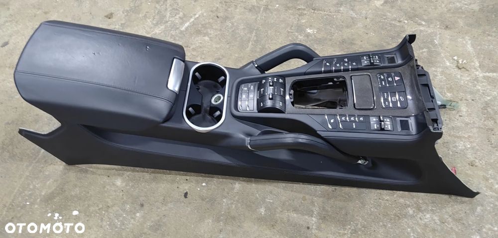Porsche Cayenne 2 II 7P Panel Tunel Carbon Podłokietnik Przełączniki Sterowanie - 2