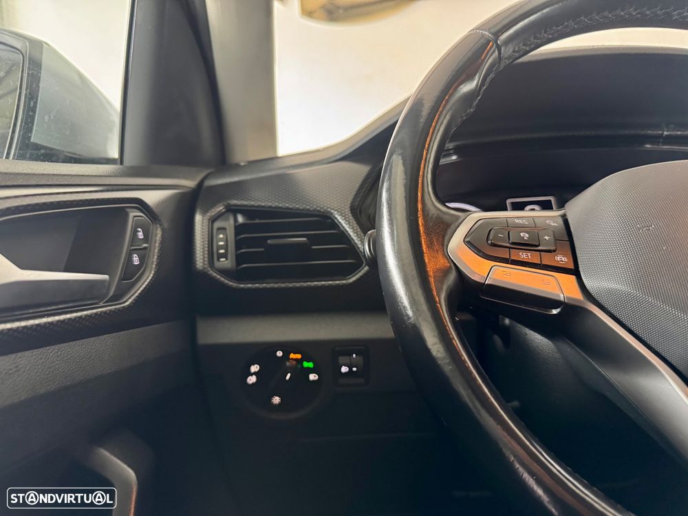 VW T-Cross 1.0 TSI Conceptline - 23