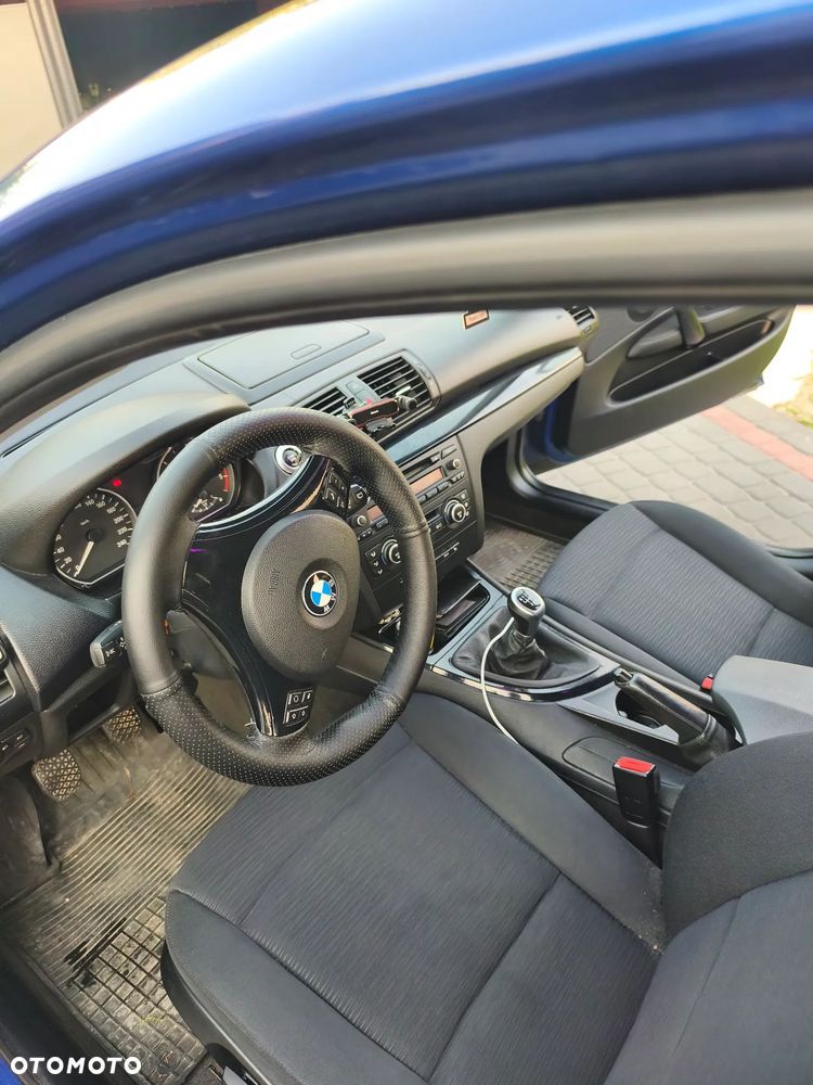 BMW Seria 1 118d - 24